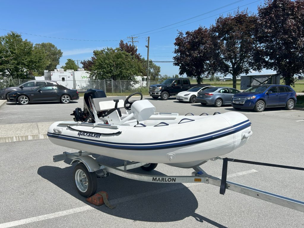 quicksilver 320 aluminum rib centre console inflatable boat/motor