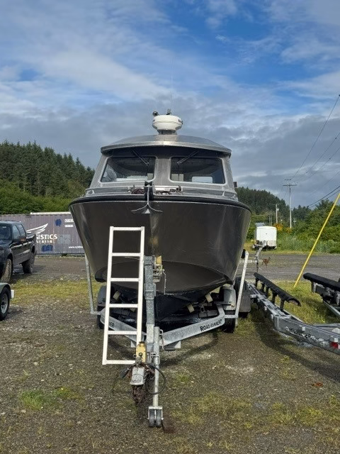 2003 25ft Ironwood Welded Aluminum Boat Package – Volvo Diesel & 2025 Mercury Kicker - Image 4