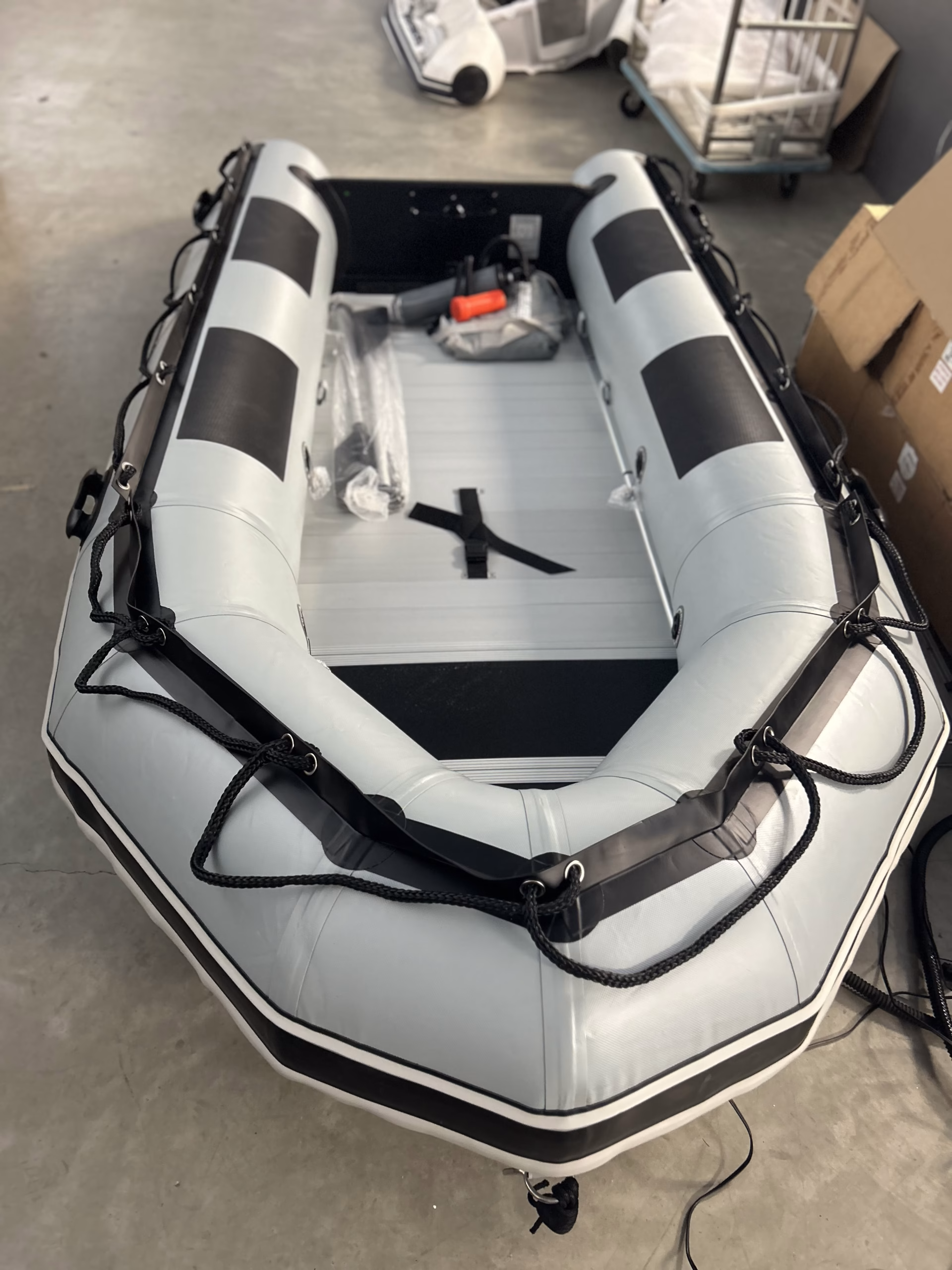 Quicksilver Sport HD 365 Grey Aluminum Floor - Image 4
